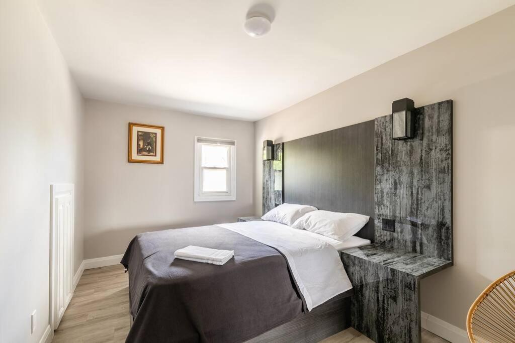Modern House Newly Furnished 3 Mins Drive To Fall Ніагара-Фоллс Екстер'єр фото