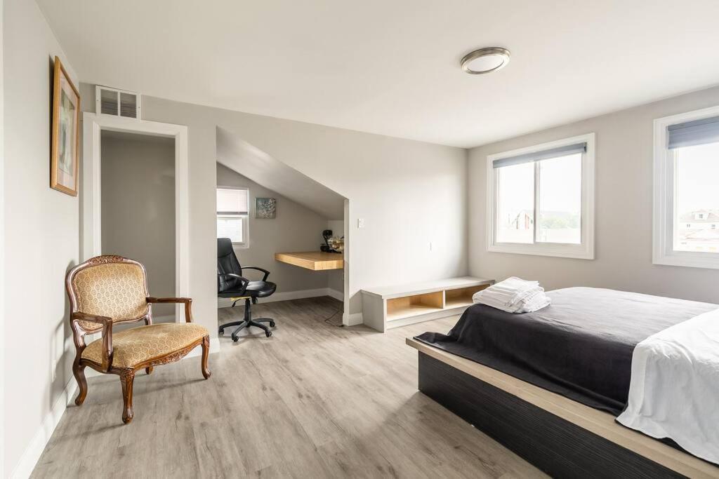 Modern House Newly Furnished 3 Mins Drive To Fall Ніагара-Фоллс Екстер'єр фото